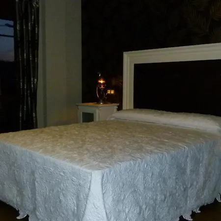 Hospederia Rural Santa Cruz