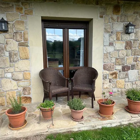 Hospederia Rural Santa Cruz *