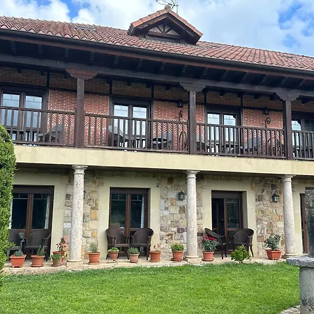 Hospederia Rural Santa Cruz イン *