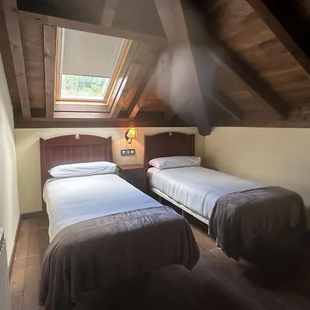 Hospederia Rural Santa Cruz イン *