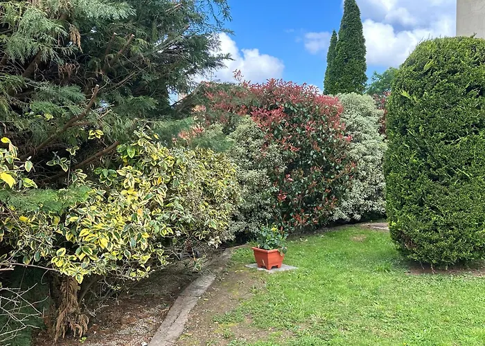 Hospederia Rural Santa Cruz *