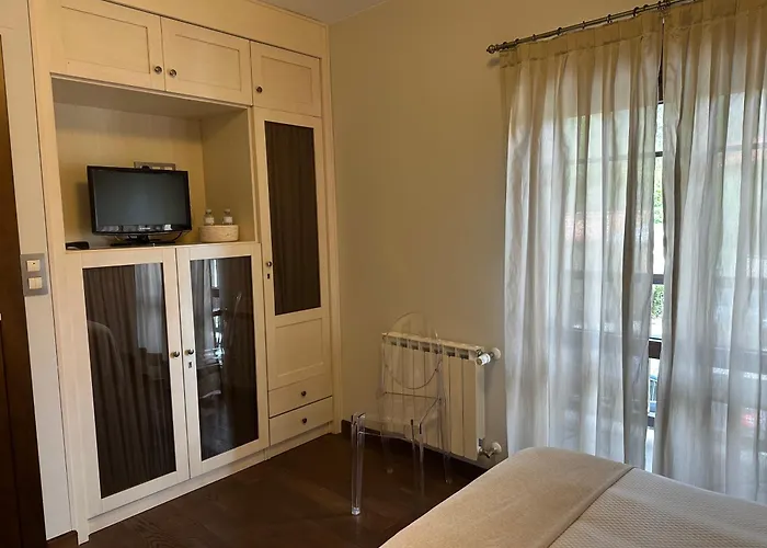 Hospederia Rural Santa Cruz *